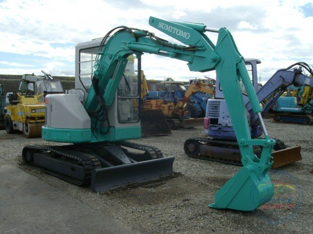 МИНИ-ЭКСКАВАТОР С ОТВАЛОМ SUMITOMO SH45UJ